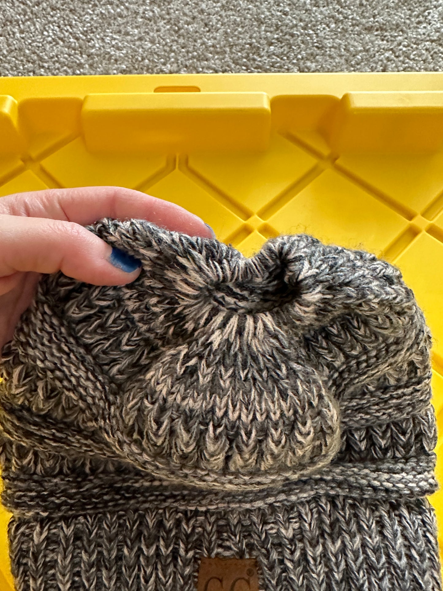 beanie with ponytail hole