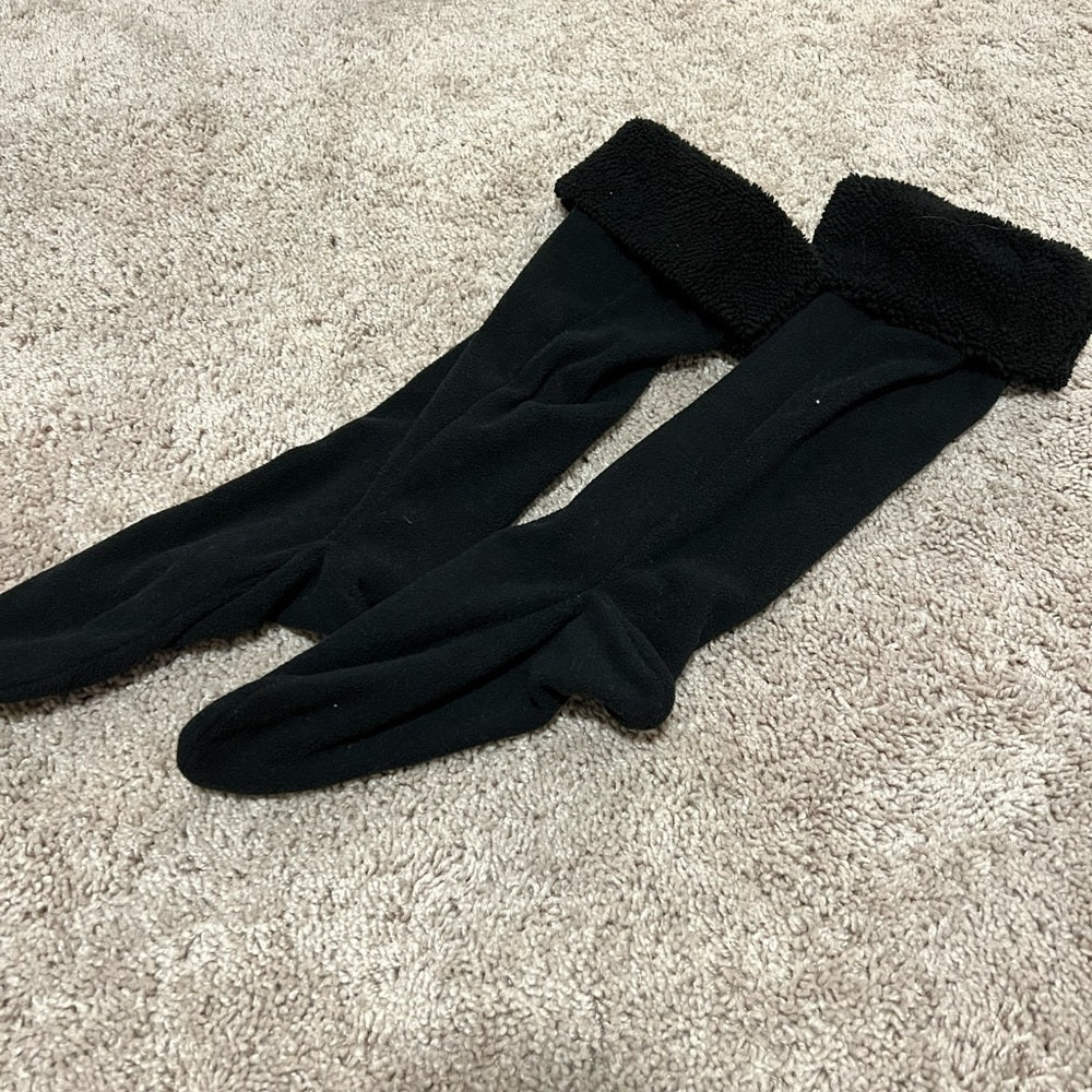 *HUNTER RAIN BOOTS and boot liners