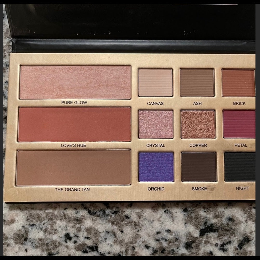 *revolution palette