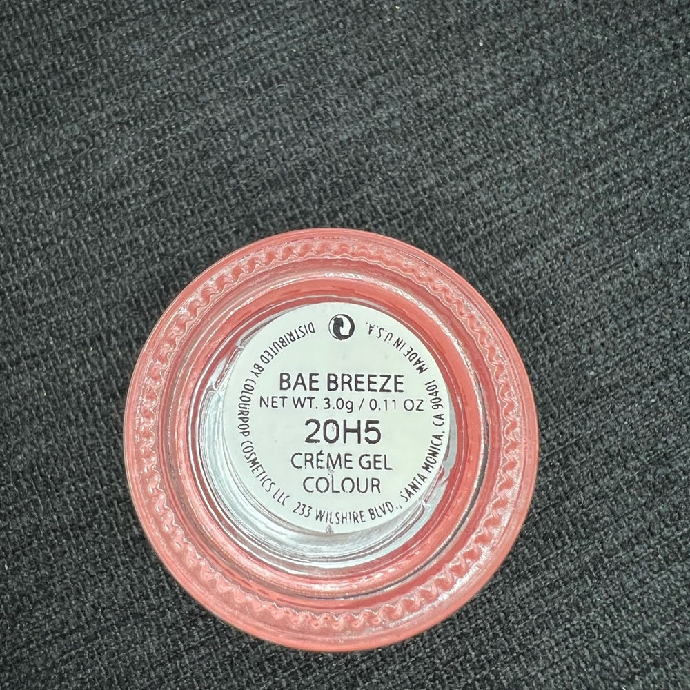 *colourpop gel eyeliner (bae breeze)