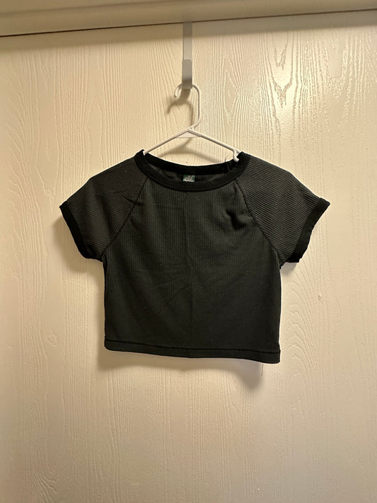 grey crop tee