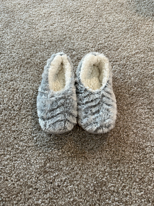 slippers