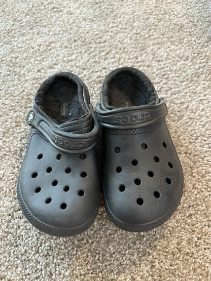 sherpa lined crocs