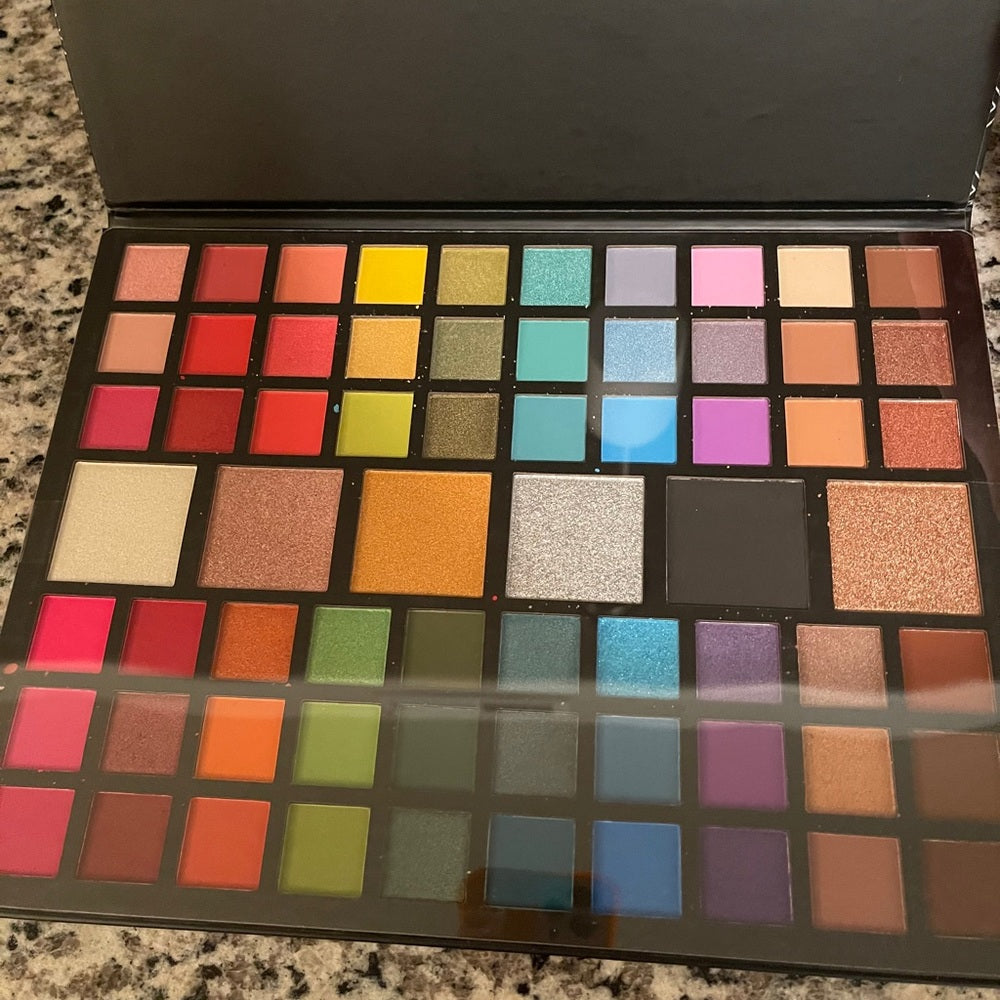 *revolution palette