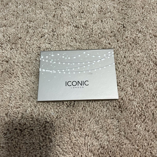 *iconic face palette