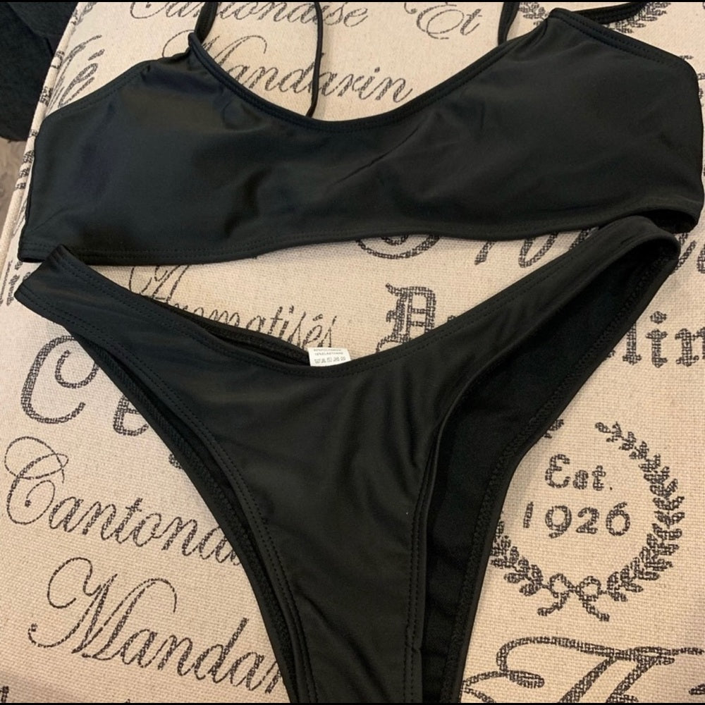 *Black 2 Piece bikini