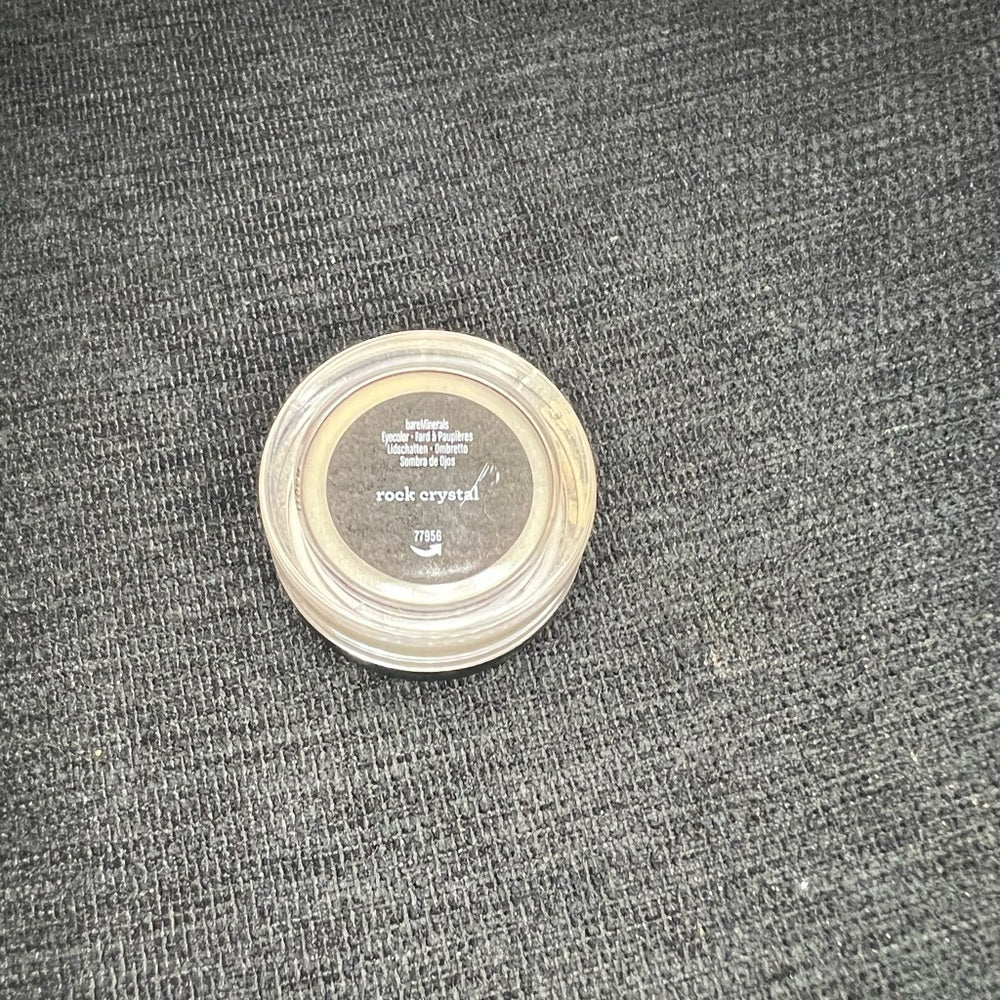 *bare minerals loose eyeshadow (rock crystal)