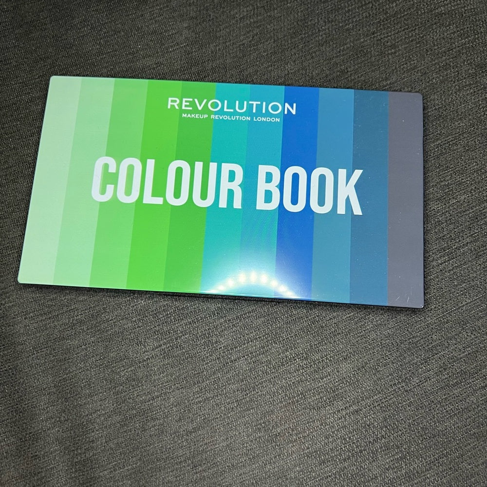 *revolution palette