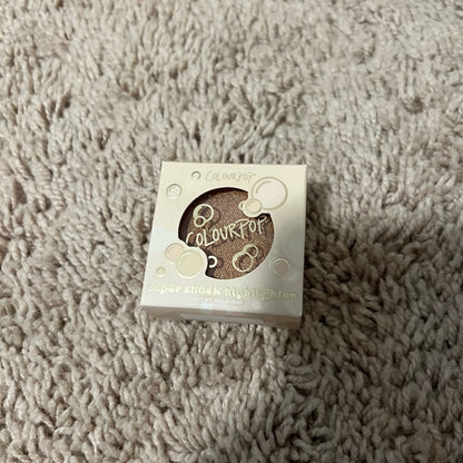 *colourpop highlighter (champagne bb)