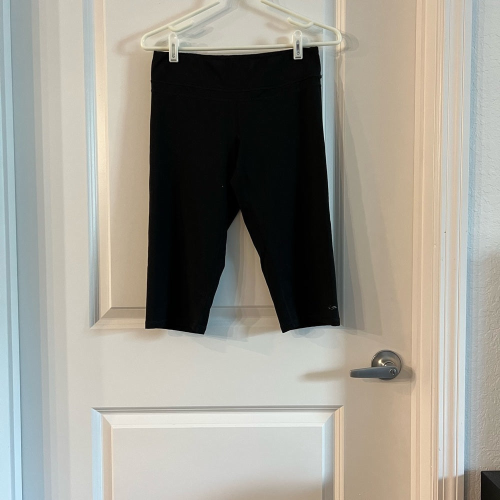 *Black 3/4 Work Out Pants