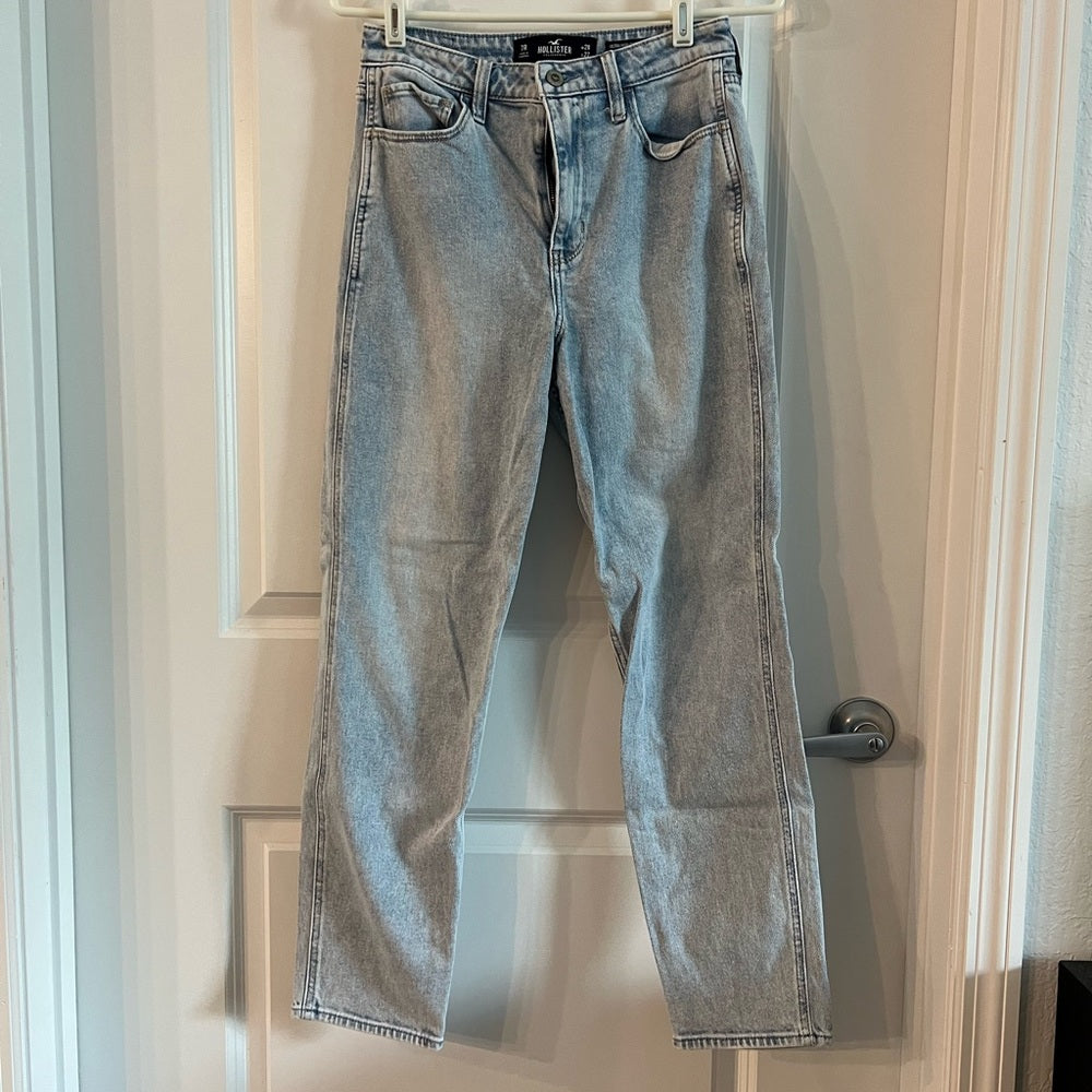 *Hollister mom jeans 28x27