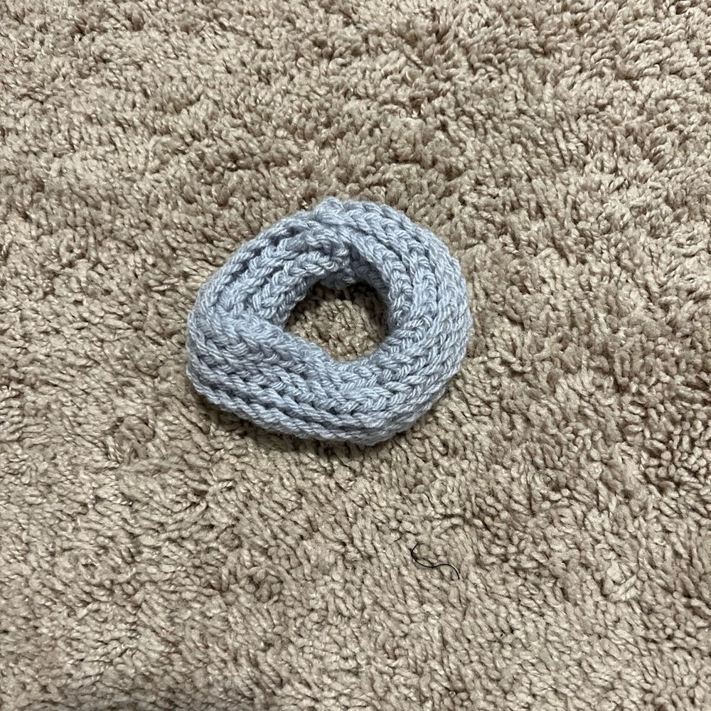 *HANDMADE BY HAZEL knit scrunchie