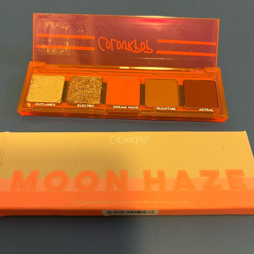 *colourpop eyeshadow palette (moon haze)