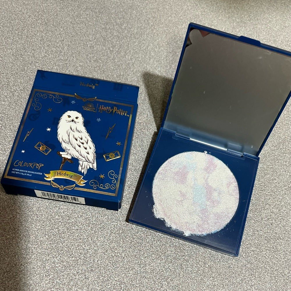 *colourpop x harry potter hedwig highlighter