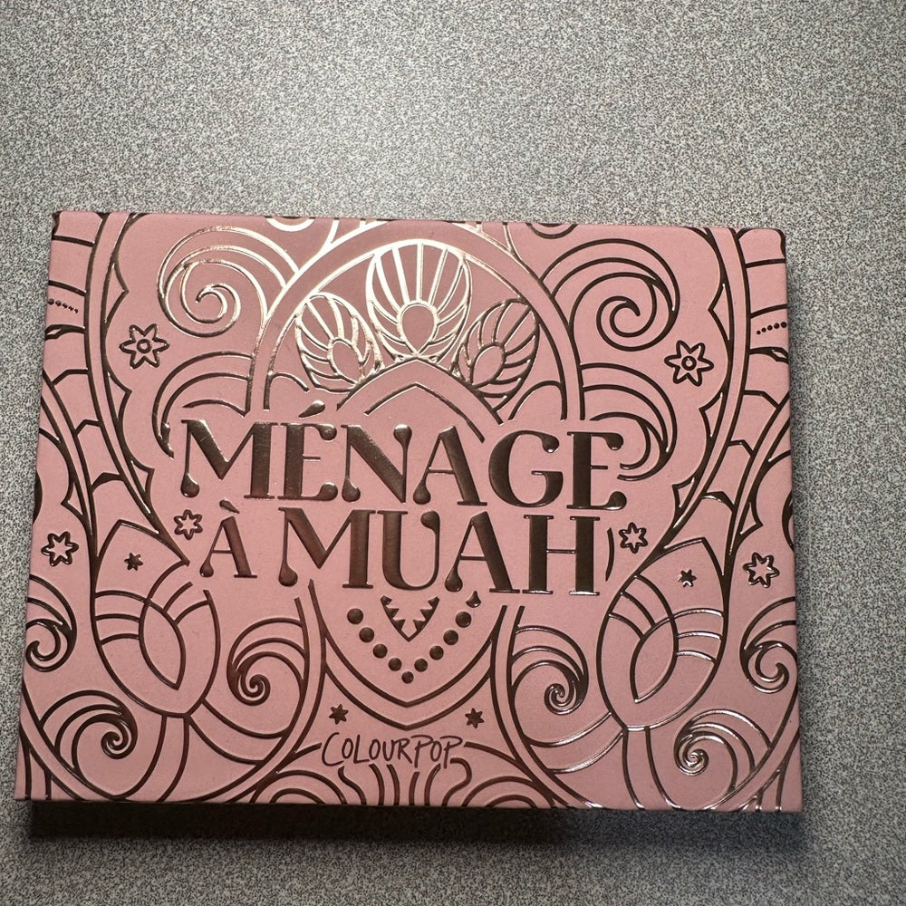 *colourpop eyeshadow palette (menage a muah)