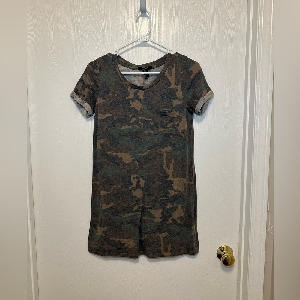 *camo long tee